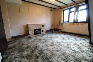 Living Room- click for photo gallery